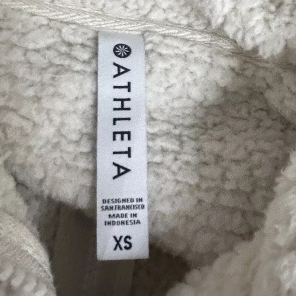 Athleta “Cloud” Sherpa Jacket W/ Full Zip, Pockets & Mock Neck - Picture 11 of 11